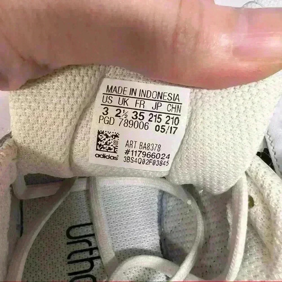 ADDIAS Unisex Kid’s Superstar White Black Stripe Sz 3 School Preppy Classic - Picture 11 of 11